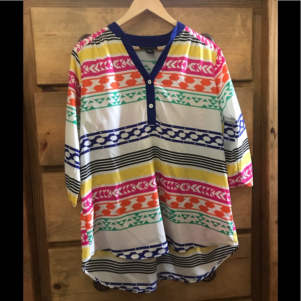 Colorful Navajo looking 3/4 sleeved top